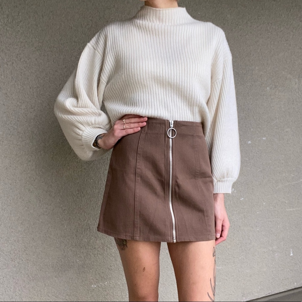Brown denim mini skirt with O ring zipper - Picture 2 of 7